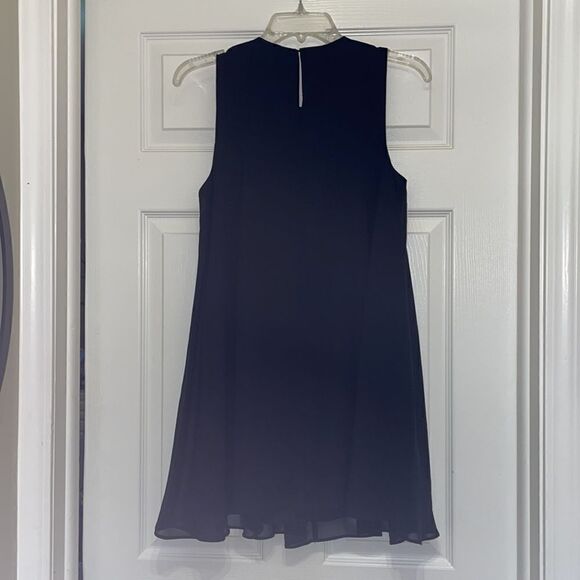 ✨BCBGeneration Black Sleeveless Swing Dress - Picture 5 of 5